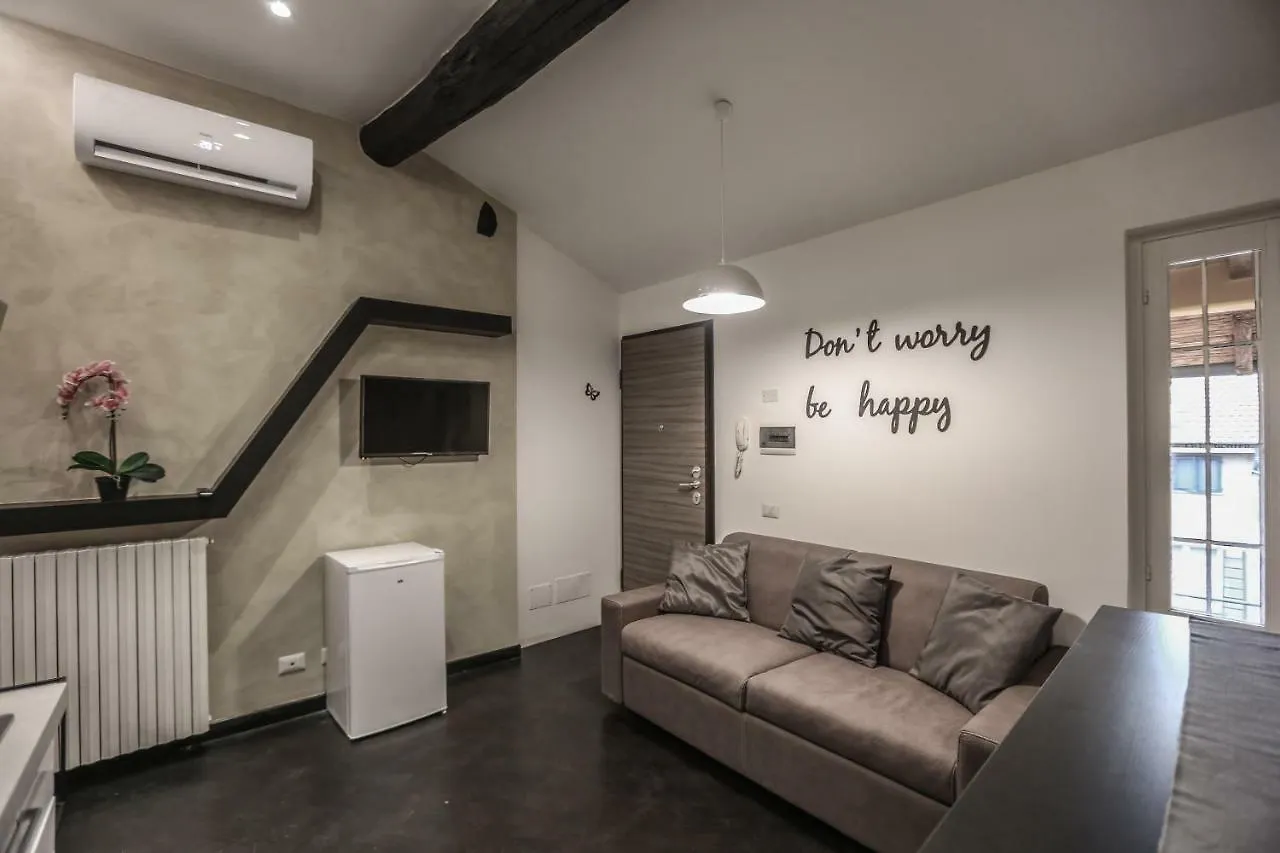 Stylish Apartment Near Duomo Milano 0*,  Italien