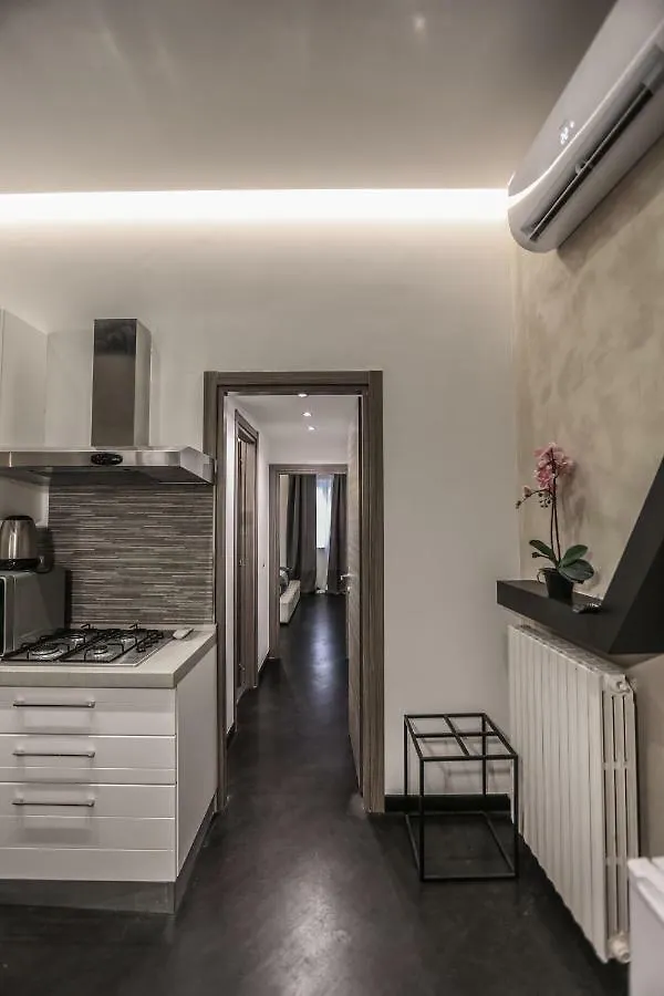 Stylish Apartment Near Duomo Milan