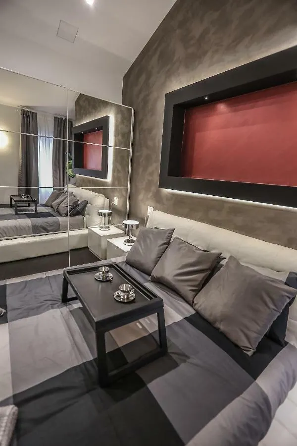 Stylish Apartment Near Duomo Milan