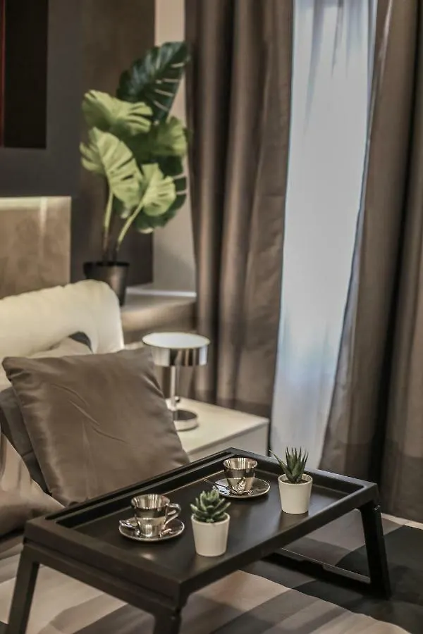Stylish Apartment Near Duomo Milan